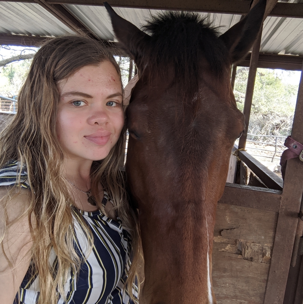 Meet your Posher, Elena